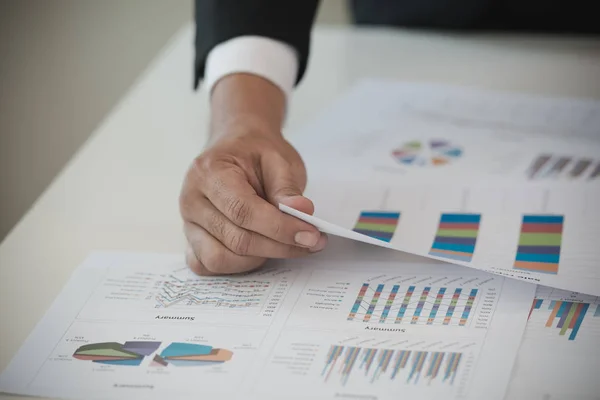 Hand Businessman Working Data Charts Document Office Desk Análisis Del — Foto de Stock