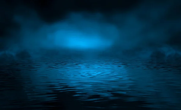 Fondo Oscuro Dramático Reflejo Luz Sobre Agua Niebla Humo Efecto — Foto de Stock