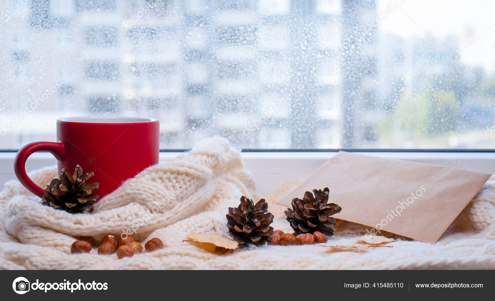 Herbst Hintergrund Mit Einer Roten Tasse Kaffee Tee Fenster Strickschal –  Stockfoto © Vitalina_G #415485110, image size:1600x972