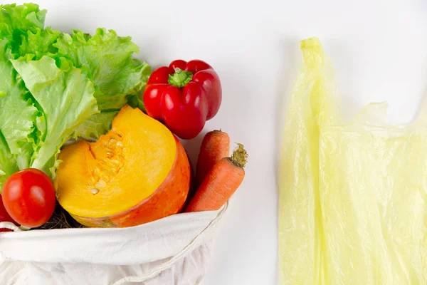 Noll Avfall Koncept Grönsaker Vävd Väska Vävd Väska Plastpåsar — Stockfoto