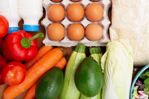 Продукты Деревянном Фоне Овощи Яйца Другие Продукты Питания — стоковое фото
