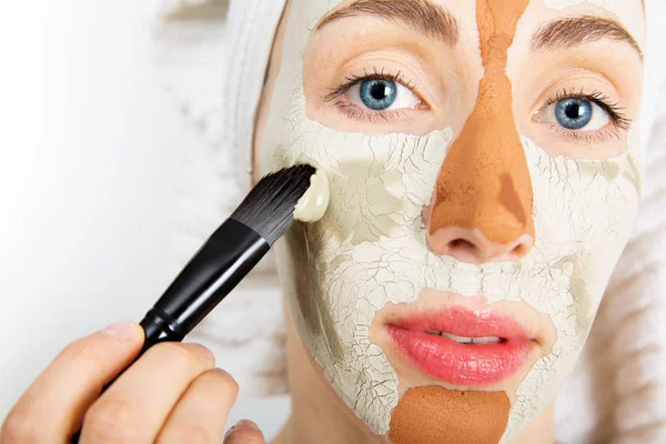 Beauty Procedures Skin Care Concept Young Woman Applying Facial Gray — Stock Photo, Image