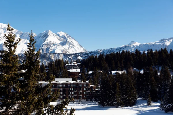 Karla Kaplı Cottages Adlı Fransız Alps Les3Vallees Dağlarda Kayak Kış — Stok fotoğraf