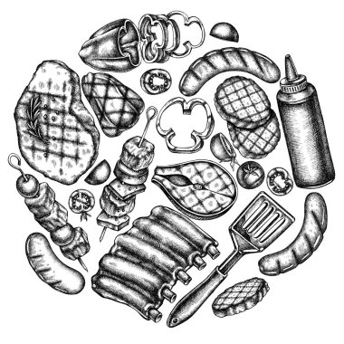Siyah ve beyaz spatula, domuz kaburgası, kebap, sosis, biftek, sos şişesi, ızgara burger köftesi, ızgara domates, ızgara somon bifteği, ızgara dolmalık biber.