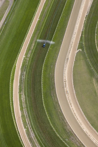 Luchtfoto Van Een Renbaan Met Onderhoud Wordt Uitgevoerd — Stockfoto