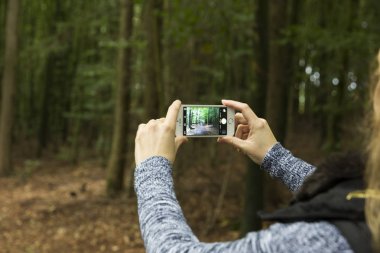 Kız kullanma iphone mobil fotoğrafçılık