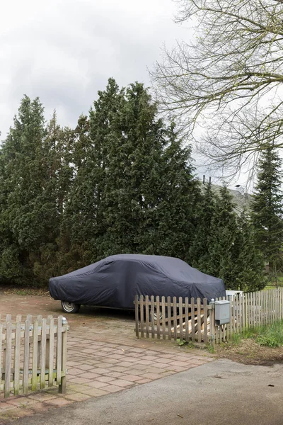 Couvercle de protection sur véhicule — Photo