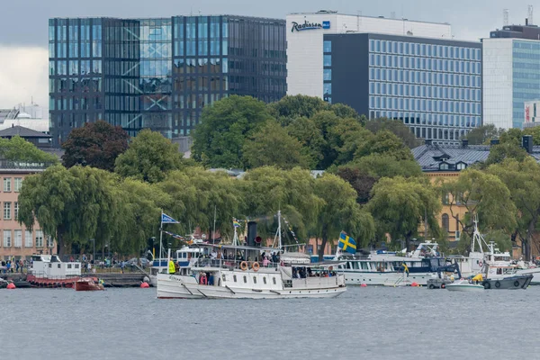 斯德哥尔摩 2018年8月 庆祝200年的汽船在瑞典 许多轮船聚集在里德郝尔蒙的旅程 玛丽费莱德 — 图库照片