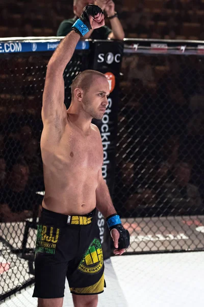 Alvsjo, İsveç - 1 Aralık 2018: Başlık bout arada David Bielkheden (Swe) vs Marcin Bandel (Pol) çift Challenge 18. Bielkeden won18. Bielkeden kazandı
