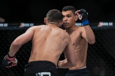 Serdar Altaş (Swe) ve Jhonata Sil arasında üstün mücadele 19