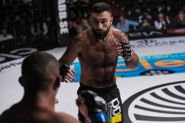 Rostem Akman (Swe) ve Mauricio Re arasında üstün mücadele 19