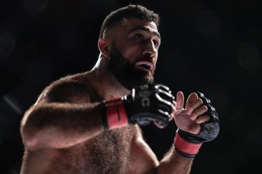 Rostem Akman (Swe) ve Mauricio Re arasında üstün mücadele 19