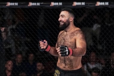 Rostem Akman (Swe) ve Mauricio Re arasında üstün mücadele 19