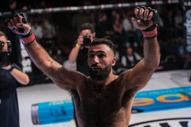 Rostem Akman (Swe) ve Mauricio Re arasında üstün mücadele 19