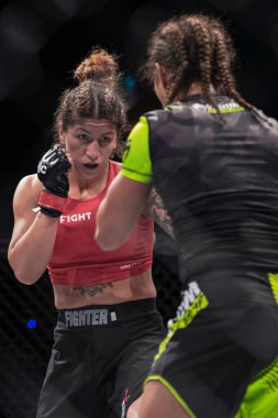 Üstün meydan okuma 19 Pannie Kianzad (Swe) ve Inoy Raza arasında