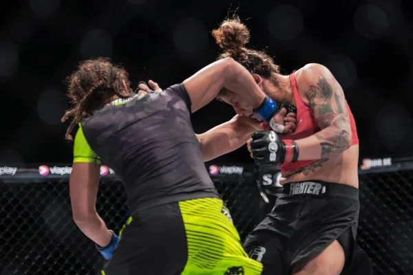 Üstün meydan okuma 19 Pannie Kianzad (Swe) ve Inoy Raza arasında