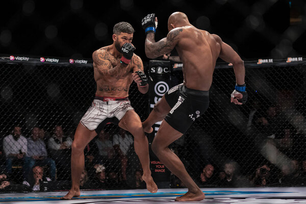 Superior challenge 19 title bout between Dyland Andrews (AUS) an