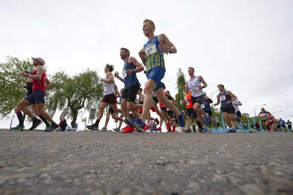 Maratona di Stoccolma con tempo grigio e qualche pioggia — Foto Stock