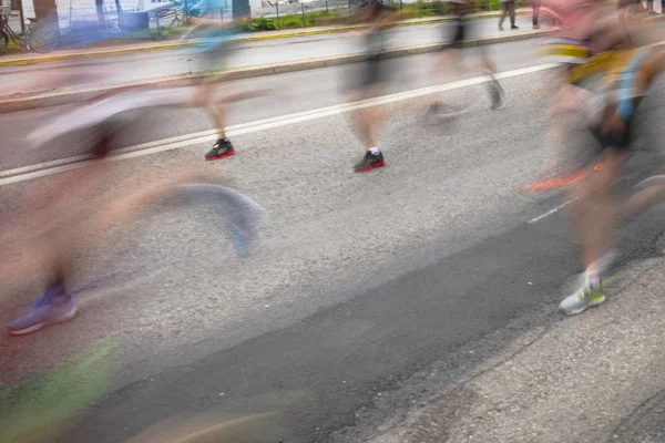 Stockholm Marathon i gråt vejr og lidt nedbør - Stock-foto