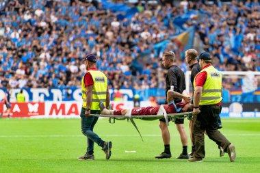 Tele2 arenada dif ve MFF arasındaki futbol oyunu