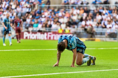 Tele2 arenada dif ve MFF arasındaki futbol oyunu