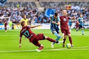 Tele2 arenada dif ve MFF arasındaki futbol oyunu