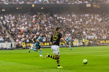Solna'daki Friends Arena'da Aik ve Dif arasında futbol derbisi