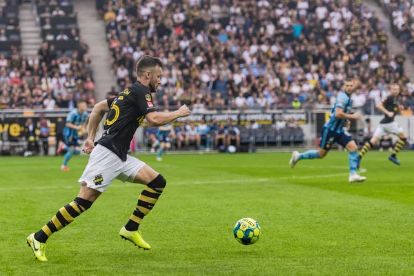 Derby de futebol entre AIK e DIF na Friends Arena em Solna — Fotografia de Stock