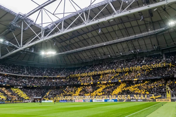 Derby de football entre AIK et DIF à Friends Arena à Solna — Photo