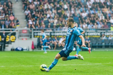 Solna'daki Friends Arena'da Aik ve Dif arasında futbol derbisi