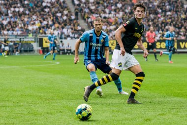 Solna'daki Friends Arena'da Aik ve Dif arasında futbol derbisi