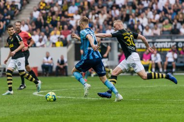 Solna'daki Friends Arena'da Aik ve Dif arasında futbol derbisi