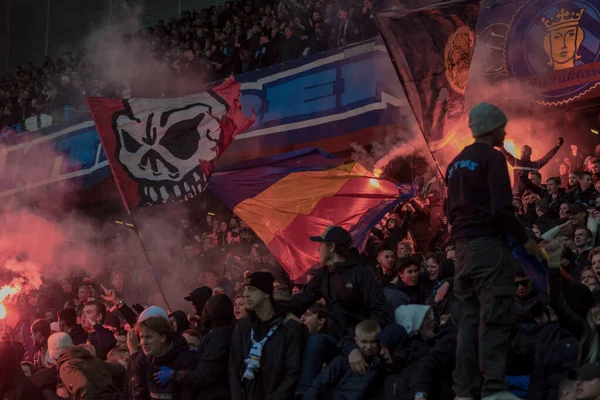 Djurgarden tifo na meczu piłki nożnej derby między Djurgarden i — Zdjęcie stockowe