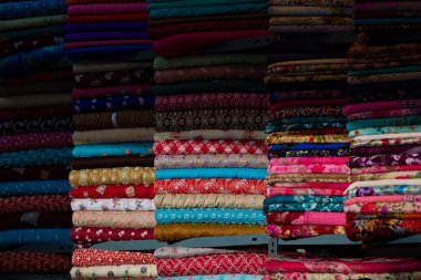 Kısmi aydınlatma tekstil canlı renkler, tüm fa süsleri