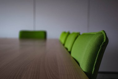 Toplantılar için yeşil ofis koltukları