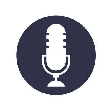 Beyaz arka plan üzerinde podcast radyo simgesi vecor. Stüdyo Masa Mikrofonu