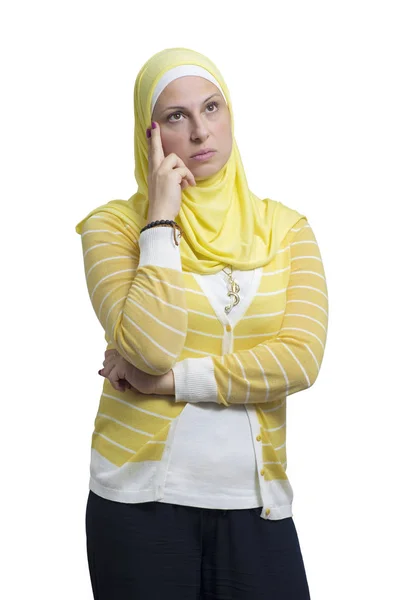 美丽的现代穆斯林妇女思想孤立的白色背景 — 图库照片