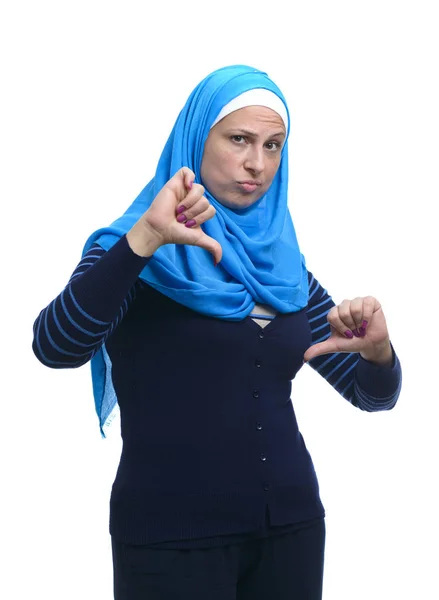 Schöne Moderne Muslimische Frau Mit Daumen Nach Unten Isoliert Auf — Stockfoto