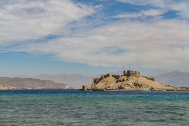 Manzaralı Salah El DIN kale Gulf of Aqaba, Kızıldeniz, Taba, Mısır