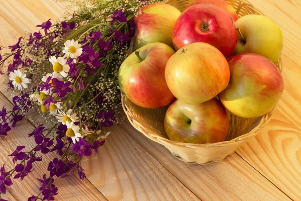 Apples Woven Vase Meadow Flowers Wooden Table Close — Stock Photo, Image