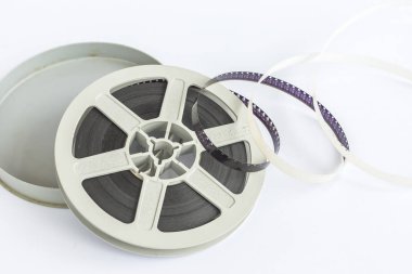 Super - 8mm film rulo beyaz arka plan üzerinde