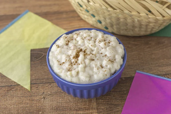 Típico brasileño junio fiesta caramelo llamado grano de maíz —  Fotos de Stock