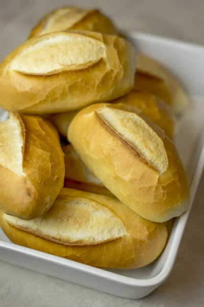 Nahaufnahme verschiedener französischer Brote, typisch brasilianisches Brot — Stockfoto