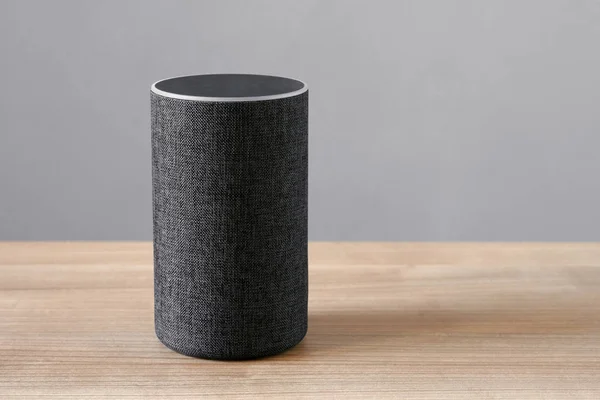smart speaker virtual assistant for smart home
