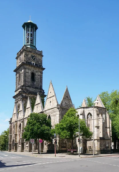 Aegidienkirche i Hanover Tyskland taklösa kyrkligt kriga minnesmärke — Stockfoto