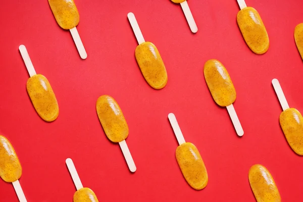 Passievruchten popsicle of Ice lolly of Ice pop platte lay patroon — Stockfoto