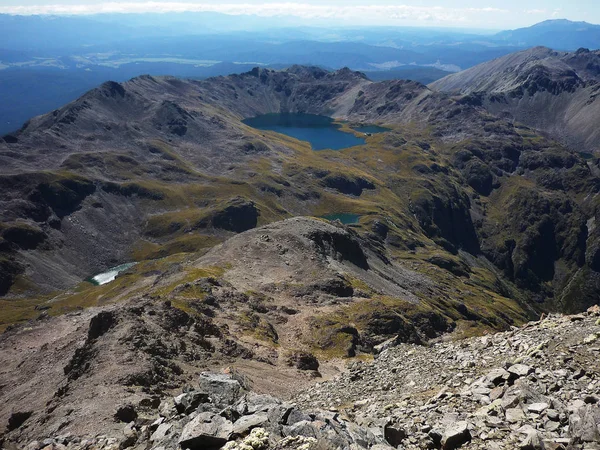 Angelus Dağı 'ndan bak-Angelus Gölü, Nelson Lakes, Yeni Zelanda