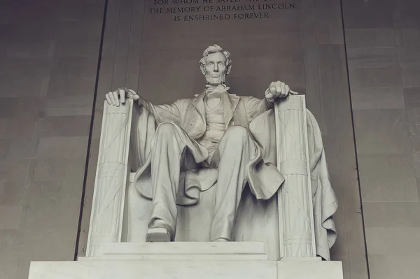 Abraham Lincoln Standbeeld Binnen Lincoln Memorial Washington — Stockfoto
