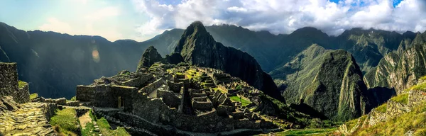 Machu Picchu Peru Panorámás Kilátás Nyílik Hegyre — Stock Fotó