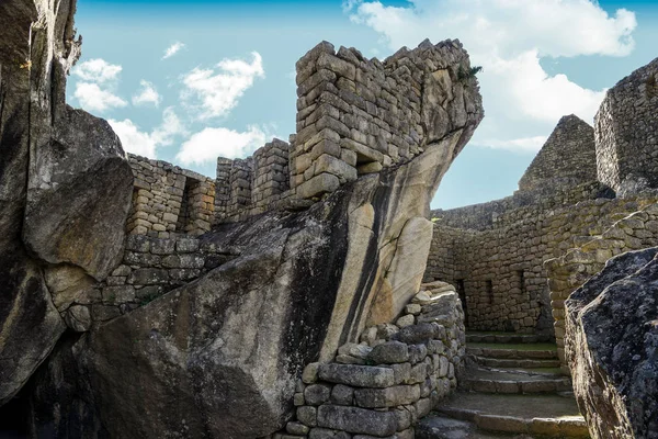 Machu Picchu Peru - Inca kayıp şehri harabeleri.